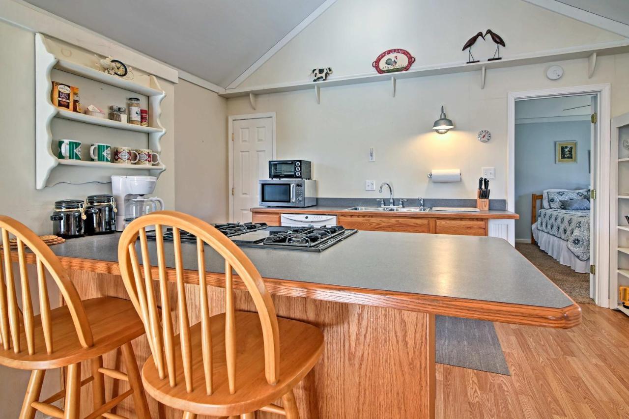 Cozy The Woodshop Cabin With Deck And Forest Views! Robbinsville Εξωτερικό φωτογραφία